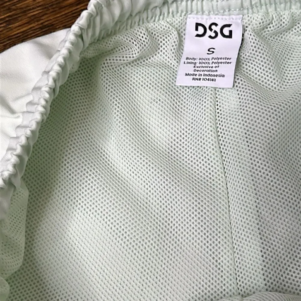 NWT DSG Minimal Mint Men’s Rec Short - Size Small